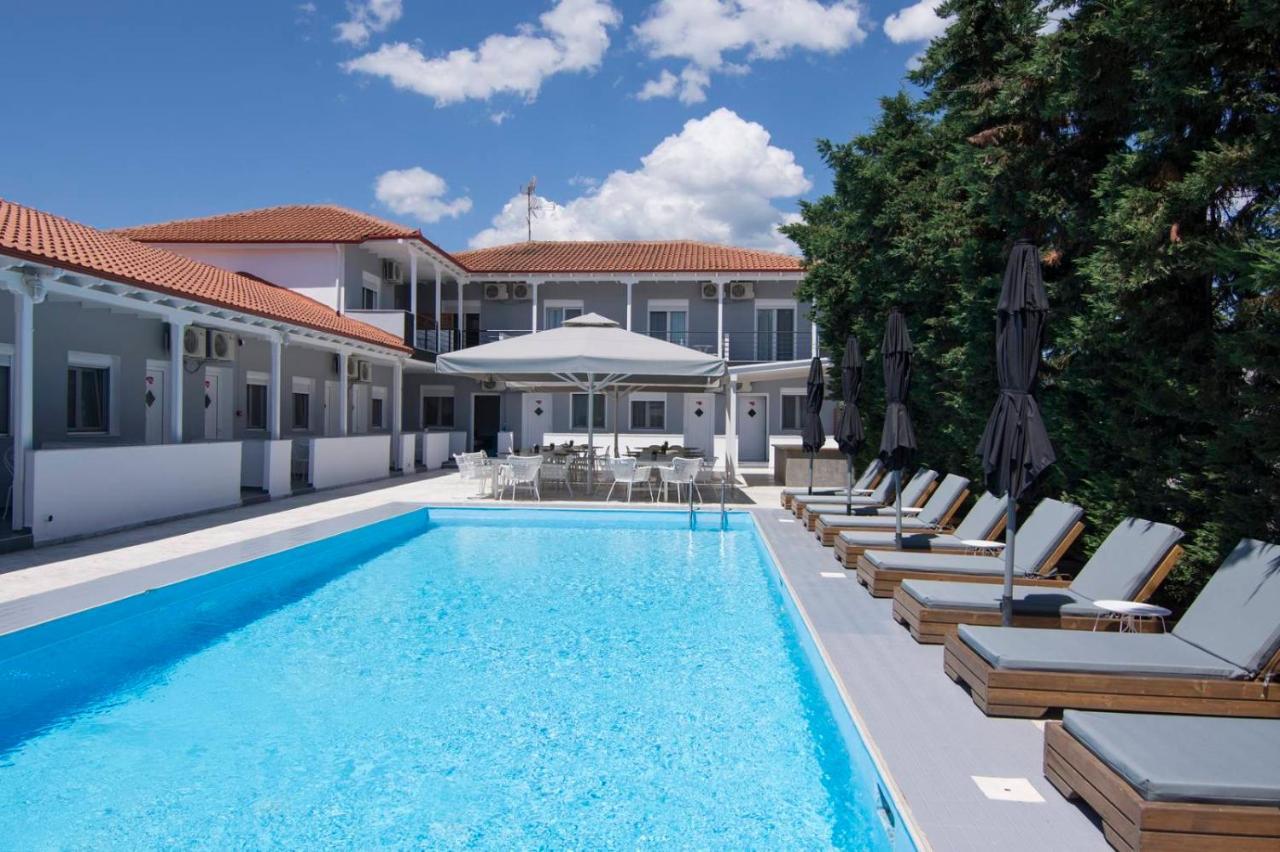 Philoxenia Suites Nea Vrasna Luaran gambar