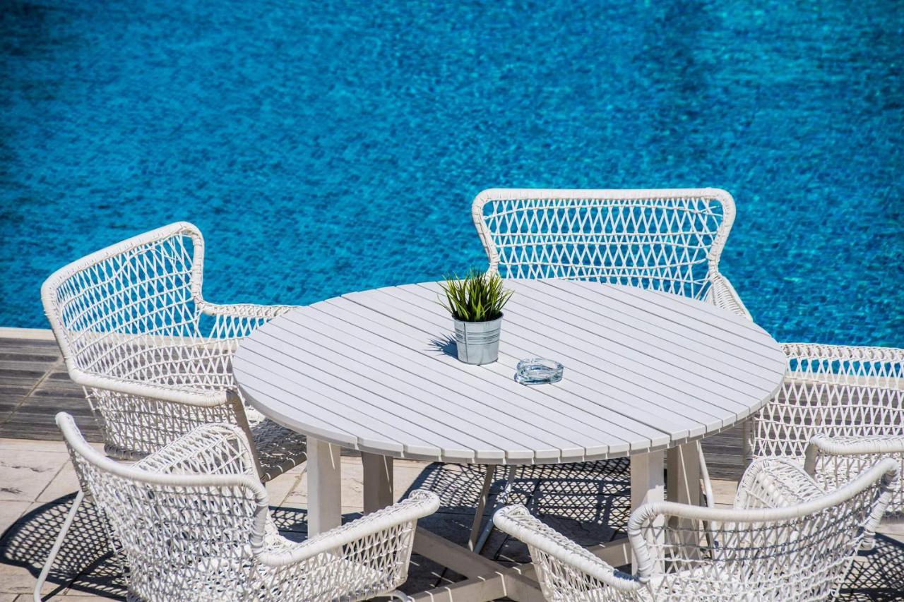 Philoxenia Suites Nea Vrasna Luaran gambar