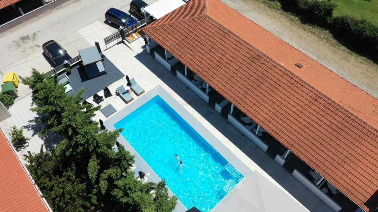 Philoxenia Suites Nea Vrasna Luaran gambar
