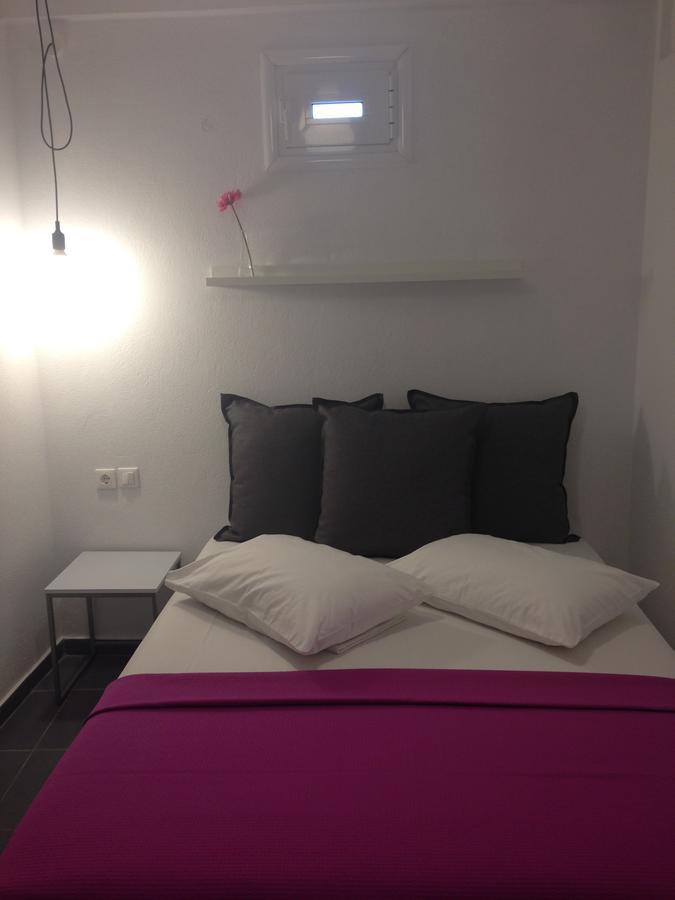 Philoxenia Suites Nea Vrasna Luaran gambar
