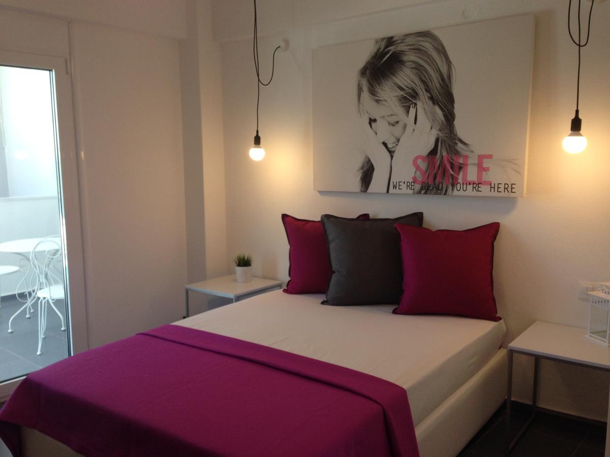 Philoxenia Suites Nea Vrasna Luaran gambar