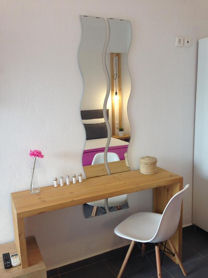 Philoxenia Suites Nea Vrasna Luaran gambar